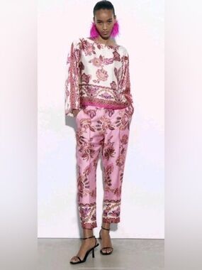 Zara Pink Floral Satin Pants size small